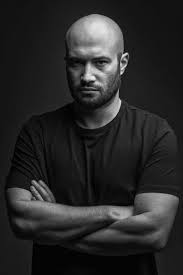 Dar stii cati ani are inima ta? Mihai Bendeac I A Dat 83 000 Euro Cash Tatalui Sau Cati Bani A Incasat In Realitate Anul Trecut Actorul In Perioada De Somaj Delia A Fost Cea Care L A Ajutat Financiar Wowbiz