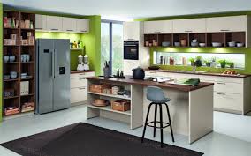 Sie Sehen Hier Eine Schlichte Bauformat Kuche Mit Hochwertigen Kuchenmobeln Die Front Ist In Der Farbe Sandbeige Seitenmatt Lacki Kuchengalerie Kuche L Kuchen