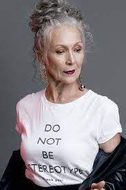 95 Incredibly Beautiful Short Haircuts For Women Over 60 Lovehairstyles Hot Hair Styles Grey Hair Over 50 Long Gray Hair