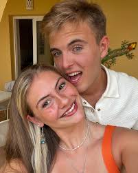 Savannah Caitlin (@savannah.knott) • Instagram photos and videos