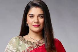 Iski neck tw mujse bhi lambi hy :')