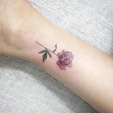 Peony tattoos are beautiful and these have become one of the most popular pieces of body art. íƒ€íˆ¬ì´ìŠ¤íŠ¸ ê½ƒ On Instagram Tattoo Tattooart Flowertattoo Linetattoo Tattooing Tattoos Small Flower Tattoos For Women Tattoos For Women Small Small Flower Tattoos