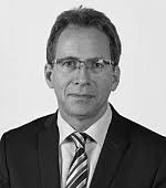 Ansprechpartnerinnen und Ansprechpartner