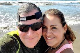 Eleven of Her Friends Joined Their First Date!