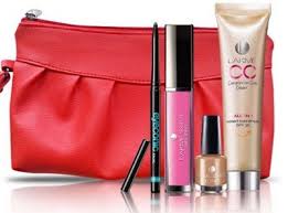 10 Top Best Lakme Bridal Makeup Kits For Brides To Bes Lakme Makeup Kit Makeup Kit Bridal Makeup