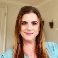 Ashley Mackin's Instagram, Twitter & Facebook