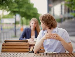 Kadar estrogen juga menurun signifikan pada wanita yang menopause. Jantung Berdebar Saat Melihat Lawan Jenis Pertanda Jatuh Cinta Kelas Cinta