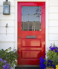 Learn how to paint a door with this instructional step by step guide from bunnings warehouse. How To Paint Your Front Door 12 Tutorials Shelterness