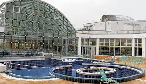 Einmal Im Jahr Bleibt Das Mineralbad Cannstatt Fur Eine Woche Geschlossen Damit Handwerker Und Reinigungskrafte Eine Grundreinigung Sowie Eine Inspektion Durchfuhren Konnen Fotos Gokalp Cannstatter Zeitung