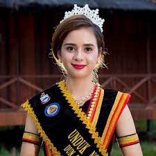 The unduk ngadau beauty pageant is held to commemorate the spirit of huminodun, that she was of total beauty of the heart, mind and soul. Unduk Ngadau Kota Marudu Home Facebook