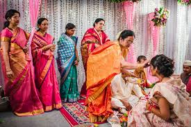 In fact, if i remember correctly it was pallavi who called me up and got the idea of services, pricing, etc. Marathi Wedding Rituals Most Important Details With Pictures
