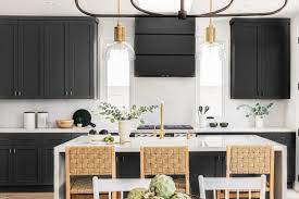 Black & white kitchen cabinets. Kitchens With Black Cabinets