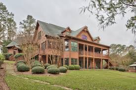 Browse waterfront homes currently on the market in milledgeville ga matching waterfront. Lake Oconee Georgia Market Report 2017 Lake Front Home