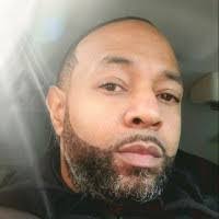 Danielle Echols's Instagram, Twitter & Facebook