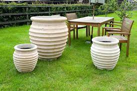 Round, square, long tom pots in assorted sizes. Large Stone Plant Pots Uk 17 Best 1000 Images About Extra Large Pots On Pinterest Planters Terrac Large Garden Planters Large Outdoor Planters Large Plant Pots
