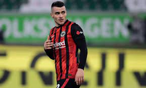 Qui troverete le principali notizie di calciomercato, news as roma, campionato as roma, cronaca romana Calciomercato Roma Non Tramonta Kostic Ma Servono Cessioni E La Lazio Passa In Vantaggio Per L Esterno Laroma24 It Tutte Le News Notizie Approfondimenti Live Sulla As Roma