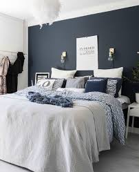 15 facons d adopter le bleu petrole dans son interieur. Idees Deco Pour Une Chambre D Adulte En Bleu Nuit My Blog Deco