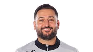 SIF jagar ny tränare