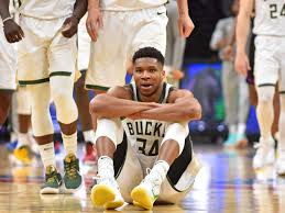The 76ers star was playing in sunday's game against the boston celtics, when at one point late in the third the refs stopped the game and the philly's medical staff rushed out to the court to evaluate him. Giannis Defends Sitting On 76ers Court What S Wrong With Having Fun Thescore Com