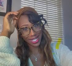 Is Veronica psychotic or is it me ???? She makes Jacqui seem normal 🤣🤣