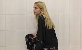 Несколько часов назад стало известно, что ближайшие два месяца девушка проведет под домашним арестом. 1a2bu3rdea5wem