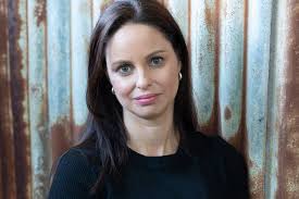 NSW police officers convicted of domestic violence have kept their jobs,  despite force's claims of 'zero tolerance'