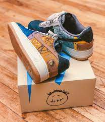 Hydro dipped and sealed for a waterproof matte finish. Spezielle Schuhbox Fur Den Travis Scott X Nike Air Force 1 Cactus Jack Nike Air Force Nike Air Nike