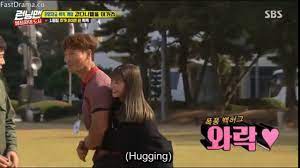 This week, the running man members spend the day doing what they want. Kim Jong Kook Suprise Hug From Ha Yeon Soo Youtube