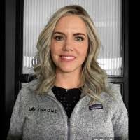 Leslie Collum's Instagram, Twitter & Facebook