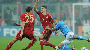 Der fc bayern verliert das letzte testspiel im trainingslager am gardasee gegen den ssc neapel mit 2:3. Spielanalyse Schweinsteiger Verletzung Trubt Gomez Gala Bayern Munchen Ssc Neapel 3 2 Vorrunde 4 Spieltag Champions League 2011 12 Kicker