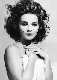 Juliette Binoche Photographed By Bettina Rheims For Us Vogue January 1988 Juliette Binoche French Actress Portrait