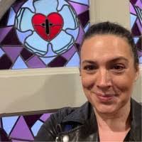 Kendra Pace's Instagram, Twitter & Facebook