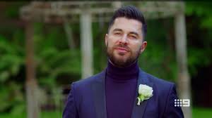 Aşağıda 1,500,000'dan fazla şiir başlıkları arasından james weir mafs ep 13 terimini içeren şiirler. Mafs Wife Crushed By Brutal Response Queensland Times