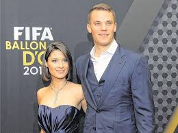 Manuel neuer und kathrin gilch hatten sich 2009 im urlaub auf der insel mykonos kennengelernt, führten als paar ein leben abseits des rampenlichts. Manuel Neuer Und Freundin Kathrin Gilch Kathrin Gilch Neue Wege