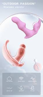 Wearable couples vibrator