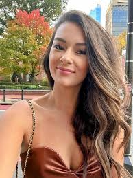 What colors do you think I play in?