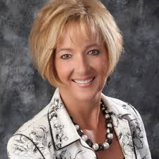 Lucy Barlow's Instagram, Twitter & Facebook