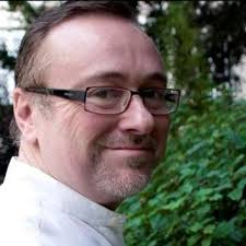 Ex-ambassadeur Schmidt (54) verplicht met pensioen