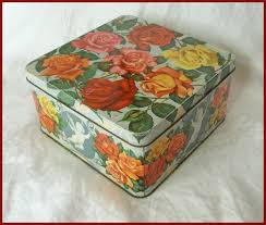 Vintage Cookie Tin Roses Cherubs Peek Frean Biscuit Tin Vintage Cookies Cookie Tins Cherub