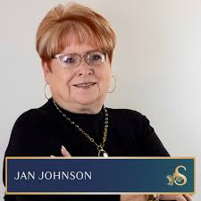 Taking Risks to Become a High-Level Leader with Jan Johnson