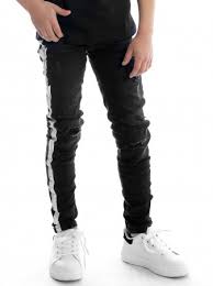 Le kit pyjama parfait pour les petits joueurs : Jeans Garcon Du 2 Au 14 Ans Mode Tendance Pas Cher Sur Zerda