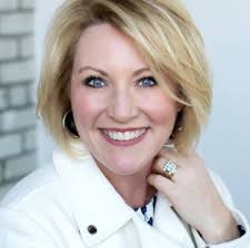 RM INTERIORS LLC DECORATING DEN