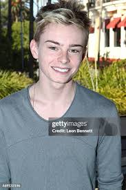 Artist Chris Bones attends The Filharmonic "MotownFillie" Album... News  Photo