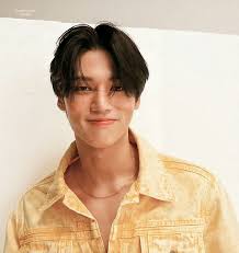 Pin By Zero Taty On Ateez In 2020 Cute Asian Guys Kpop Guys Woo Young
