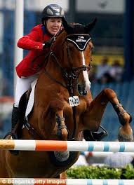 Zara S Father Captain Mark Phillips 63 To Divorce Again As He Leaves Second Wife For Us Olympic Horse Rider 30 Years His Junior Princess Anne Zara Phillips Olympic Horses