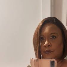 Billie Eilish cried after losing to Beyoncé the "Album of the Year" Grammy  Awards ‼️‼️ This shows that some artists still value winning Grammys as a  major achievement for their craft. Billie