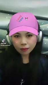 Jocelyn Coralde's Instagram, Twitter & Facebook