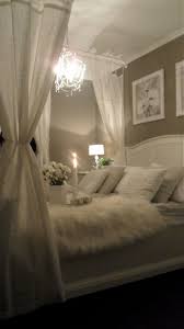 It is one of those really cute indoor date ideas that you will surely enjoy. Romantic Bedroom Designs For Couples