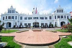 Apakah setiap transaksi pengalihan hak atas tanah dan bangunan dikenakan pajak? O Xrhsths Reen Sto Twitter Banggunan Pejabat Daerah Tanah Larut Matang Dan Selama Dibina Dlm Tahun 1897 Senibina Victorian Neo Classical Diwartakan Sbg Tapak Warisan Pada 2012 Taiping