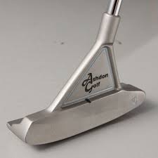 Tiger Woods Spotted Practicing With A Unique Looking Putter Before Skins Game On Sunday Golf News And Tour Information Golf Digest